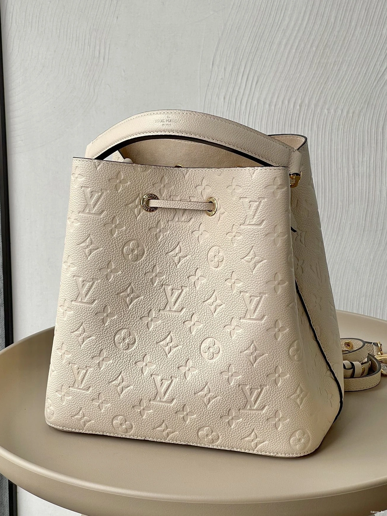 LOUIS VUITTON MM NÉONOÉ 0801